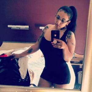 Meet your Posher, Angelica